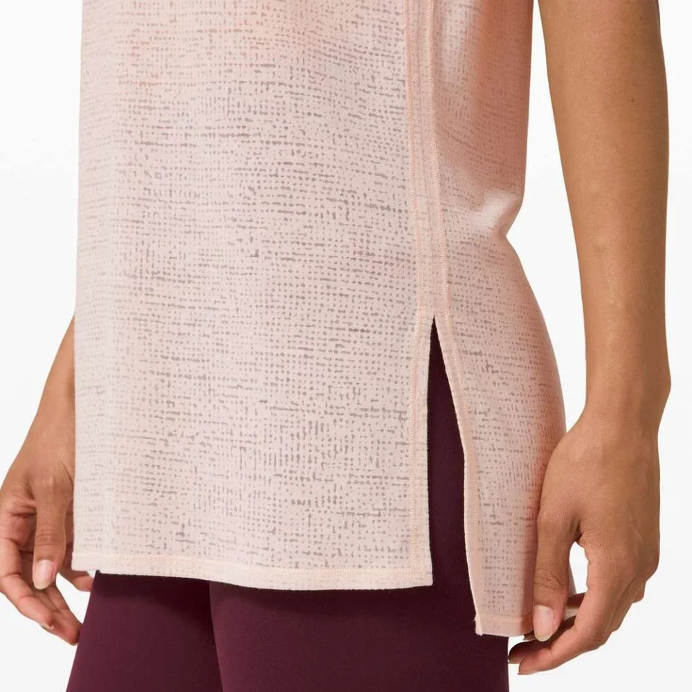 Lululemon Uncovered Tall Tank Silk Rose Size 8 NEW - Picture 3 of 13